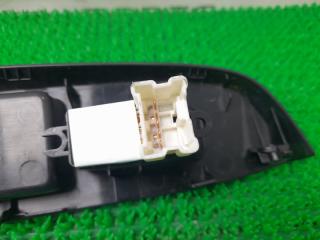 Кнопка стеклоподъемника левая передняя Subaru XV GP7 94263FJ010 3 ракурс