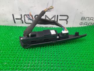 Кнопка стеклоподъемника правая передняя Suzuki Kizashi RE91S 37990-57L20 3 ракурс