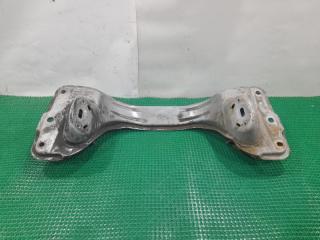 Балка под двс передняя TOYOTA HIACE KZH100G 1KZ-TE 51021-26030 1 ракурс Балка под двс передняя TOYOTA HIACE KZH100G 1KZ-TE 51021-26030 1 ракурс