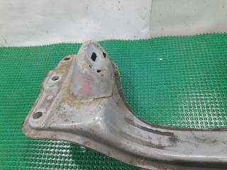 Балка под двс передняя TOYOTA HIACE KZH100G 1KZ-TE 51021-26030 2 ракурс Балка под двс передняя TOYOTA HIACE KZH100G 1KZ-TE 51021-26030 2 ракурс