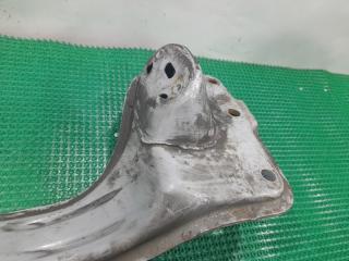Балка под двс передняя TOYOTA HIACE KZH100G 1KZ-TE 51021-26030 3 ракурс Балка под двс передняя TOYOTA HIACE KZH100G 1KZ-TE 51021-26030 3 ракурс