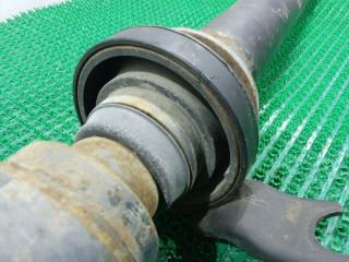 Карданный вал Subaru Impreza WRX GDA EJ205 27111FE101 2 ракурс