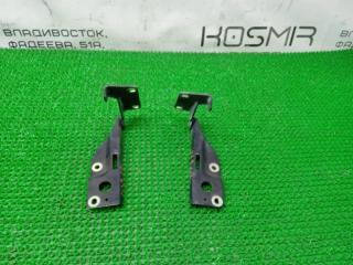 Петля капота передняя TOYOTA PRIUS ZVW30 2ZR-FXE 53410-47070 1 ракурс