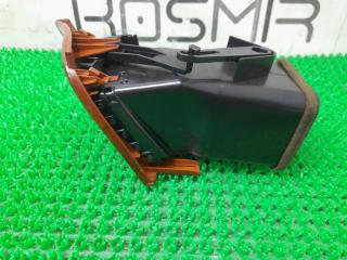 Решетка вентиляционная правая передняя TOYOTA Ipsum ACM21W 2AZ-FE 55650-44040 3 ракурс