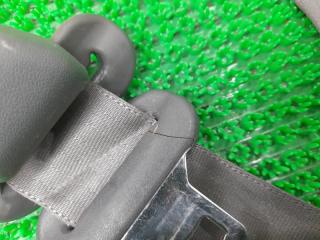 Ремень безопасности правый передний MITSUBISHI Delica P25W 4D56 MR727982 2 ракурс