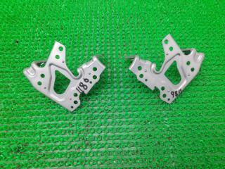 Крепление магнитофона TOYOTA PRIUS ZVW30 2ZR-FXE 86211-47050 2 ракурс