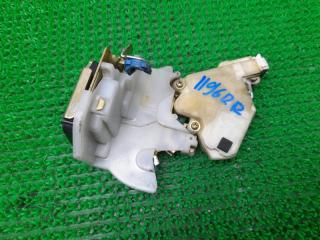 Замок двери правый задний Subaru Impreza WRX GDA EJ205 61035FE011 2 ракурс