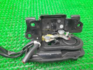 Замок багажника задний TOYOTA PRIUS ZVW30 2ZR-FXE 69350-47020 3 ракурс