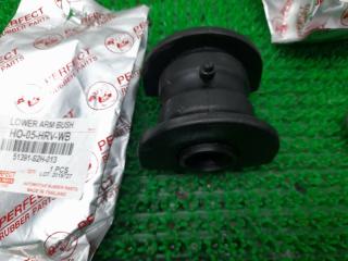 Сайлентблок передний Honda HR-V GH1 D16A 51350S2H013 2 ракурс