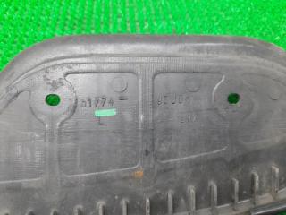 Подножка передняя TOYOTA HIACE KZH100G 1KZ-TE 51774-95J01 4 ракурс
