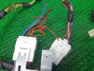 Реле TOYOTA HIACE KZH100G 1KZ-TE 058700-4000 5 ракурс