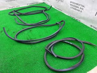 Уплотнение двери TOYOTA CROWN GS121 1G-GZEU 62311-30070-04 2 ракурс