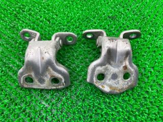 Петля 5-двери правая задняя TOYOTA CROWN GS121 1G-GZEU 67003-30290 2 ракурс