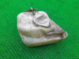Бачок стеклоомывателя TOYOTA CROWN GS121 1G-GZEU 85331-30221 1 ракурс Бачок стеклоомывателя TOYOTA CROWN GS121 1G-GZEU 85331-30221 1 ракурс