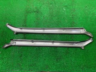 Молдинг лобового стекла передний TOYOTA CROWN GS121 1G-GZEU 76003-30010 2 ракурс
