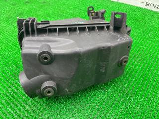 Корпус воздушного фильтра TOYOTA Avensis AZT250 1AZ-FSE 17701-0D041 3 ракурс Корпус воздушного фильтра TOYOTA Avensis AZT250 1AZ-FSE 17701-0D041 3 ракурс