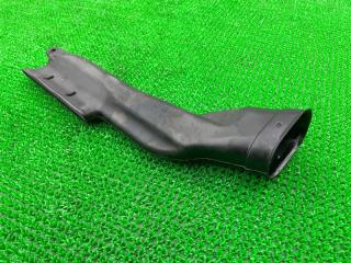 Воздухозаборник TOYOTA CROWN GS121 1G-GZEU 53299-30150 2 ракурс