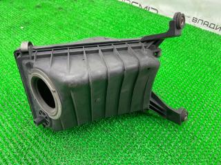 Корпус воздушного фильтра SUBARU LEGACY BG9 EJ25 46053FA010 2 ракурс