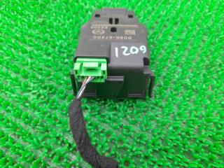 Радар-детектор MAZDA Demio DJ5FS S5-DPTS D09K-67XD0 3 ракурс