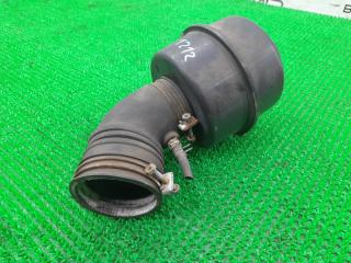 Патрубок воздушного фильтра TOYOTA CROWN GS121 1G-GZEU 1788270060 2 ракурс