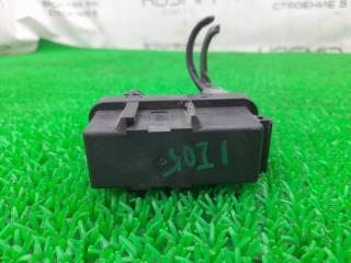 Блок реле NISSAN Terrano 1998 контрактная Блок реле NISSAN Terrano 1998