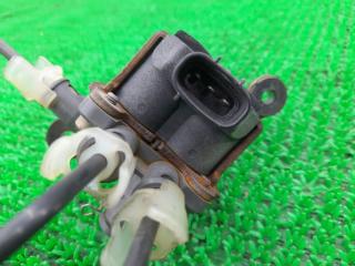 Клапан пневмоподвески правый передний Toyota Celsior UCF31 3UZ-FE 4809550040 3 ракурс Клапан пневмоподвески правый передний Toyota Celsior UCF31 3UZ-FE 4809550040 3 ракурс