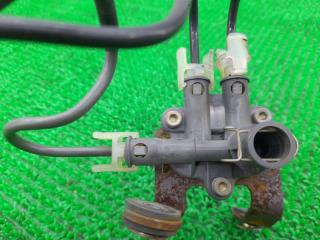 Клапан пневмоподвески правый передний Toyota Celsior UCF31 3UZ-FE 4809550040 5 ракурс Клапан пневмоподвески правый передний Toyota Celsior UCF31 3UZ-FE 4809550040 5 ракурс