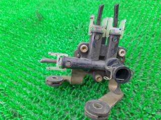 Клапан пневмоподвески правый передний Toyota Celsior UCF31 3UZ-FE 4809550040 3 ракурс Клапан пневмоподвески правый передний Toyota Celsior UCF31 3UZ-FE 4809550040 3 ракурс