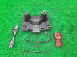 Крепление аккумулятора NISSAN SKYLINE HV35 VQ30DD 24420AL500 4 ракурс