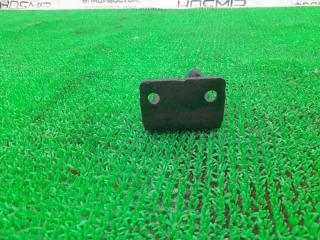 Крюк буксировочный передний TOYOTA LAND CRUISER PRADO LJ78W 2L-TE 51961-60140 3 ракурс