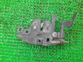 Фото запчасти замок капота Nissan Armada 2006 контрактная запчасть Запчасть замок капота Nissan Armada 2006