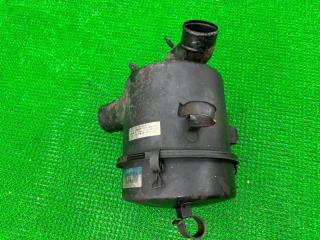 Корпус воздушного фильтра TOYOTA LAND CRUISER PRADO LJ78W 2L-TE 17700-54660 1 ракурс