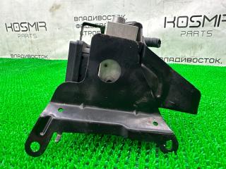 Блок abs Nissan Armada TA60 VK56DE 47660ZC31B 2 ракурс