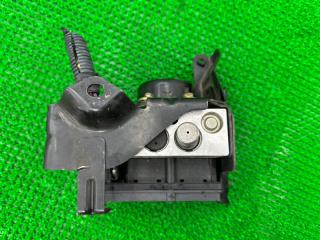 Блок abs Nissan Armada TA60 VK56DE 47660ZC31B 5 ракурс