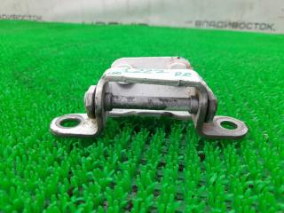 Петля дверная правая задняя TOYOTA LAND CRUISER PRADO LJ78W 2L-TE 68750-60040 4 ракурс