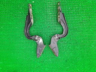 Петля капота MITSUBISHI OUTLANDER CW5W 4B12 MN175242 2 ракурс Петля капота MITSUBISHI OUTLANDER CW5W 4B12 MN175242 2 ракурс