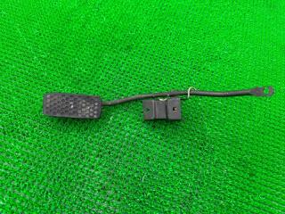 Накладка на педаль TOYOTA LAND CRUISER PRADO LJ78W 2L-TE 78111-95110 1 ракурс