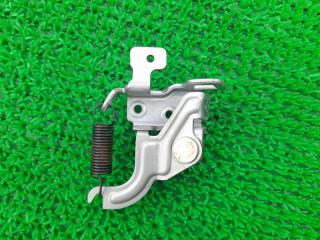 Петля замка багажника NISSAN SKYLINE CPV35 VQ35DE 84620AL510 3 ракурс