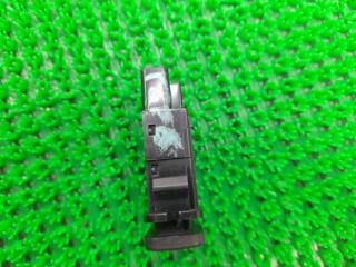 Кнопка открывания багажника TOYOTA Harrier GSU30W 2GR-FE 84930-28040 5 ракурс