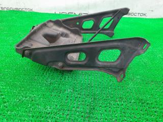Подставка под аккумулятор левая передняя TOYOTA LAND CRUISER PRADO LJ78W 2L-TE 74403-60170 5 ракурс