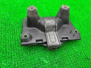 Подставка под аккумулятор NISSAN SKYLINE CPV35 VQ35DE 64866-AL500 5 ракурс