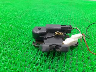 Замок багажника NISSAN SKYLINE CPV35 VQ35DE 84630-AM800 4 ракурс