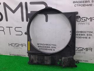 Диффузор радиатора Nissan Armada TA60 VK56DE 214767S000 2 ракурс