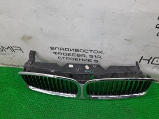 Решетка радиатора BMW 7-Series E65 N62B44A 51 13 7 037 727 2 ракурс Решетка радиатора BMW 7-Series E65 N62B44A 51 13 7 037 727 2 ракурс