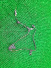 Датчик abs правый задний TOYOTA Corolla NZE121 1NZ-FE 89516-12010 1 ракурс