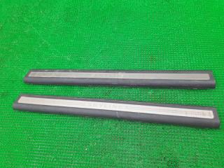 Накладка на порог NISSAN SKYLINE CPV35 VQ35DE 76894AM900 5 ракурс