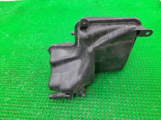 Бачок расширительный BMW 7-Series E65 N62B44A 17 13 7 647 713 3 ракурс