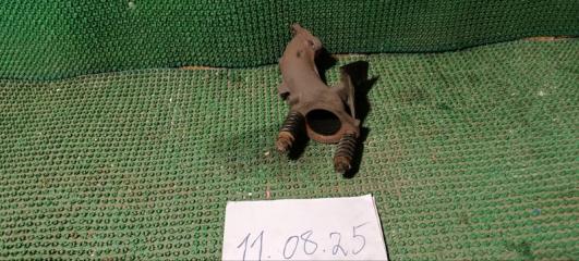 Приемная труба глушителя Delica 1995 P25W 4D56