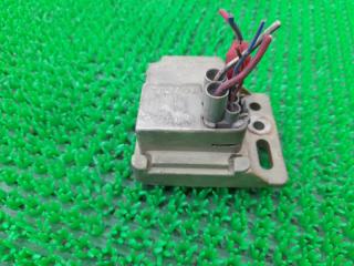 Реле дворников TOYOTA LAND CRUISER PRADO LJ78W 2L-TE 85276-22060 3 ракурс Реле дворников TOYOTA LAND CRUISER PRADO LJ78W 2L-TE 85276-22060 3 ракурс