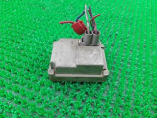 Реле дворников TOYOTA LAND CRUISER PRADO LJ78W 2L-TE 85276-22060 4 ракурс Реле дворников TOYOTA LAND CRUISER PRADO LJ78W 2L-TE 85276-22060 4 ракурс